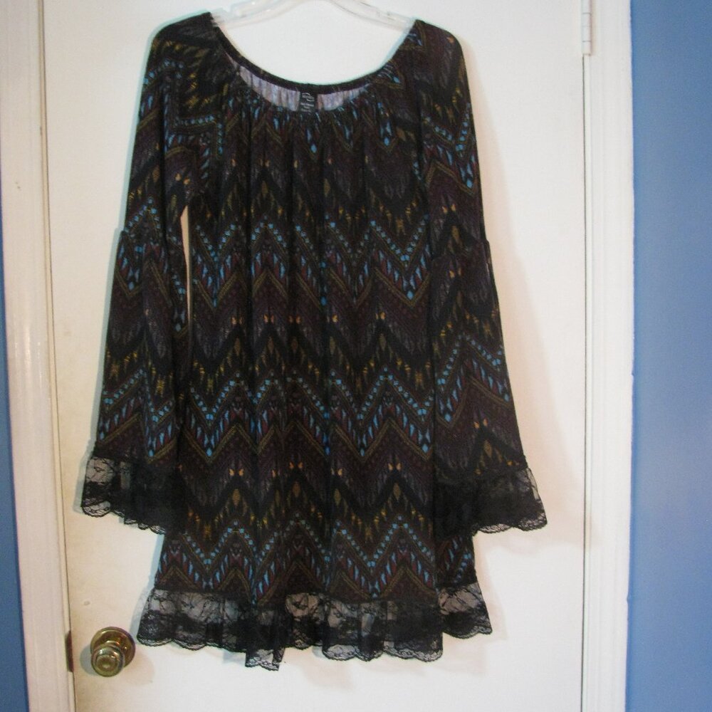 * WinWin Dress or Tunic XL Super Soft Lace Hem Bell Sleeve Excellent